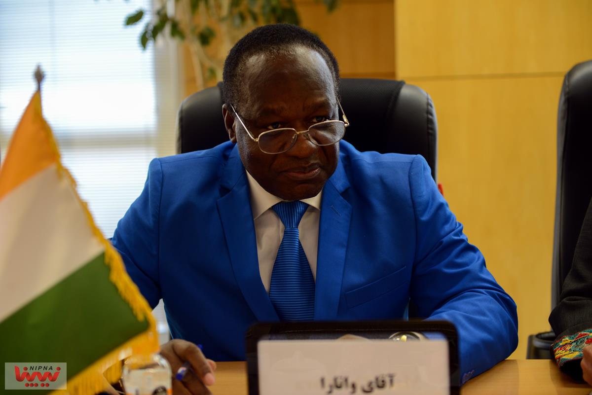 دیدار معاون وزیر نفت و مدیرعامل شرکت ملی صنایع پتروشیمی با سفیر ساحل عاج 16