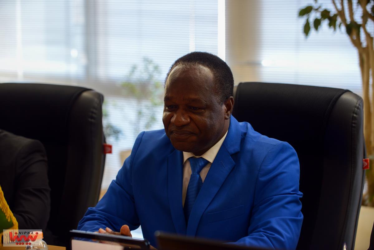 دیدار معاون وزیر نفت و مدیرعامل شرکت ملی صنایع پتروشیمی با سفیر ساحل عاج 10