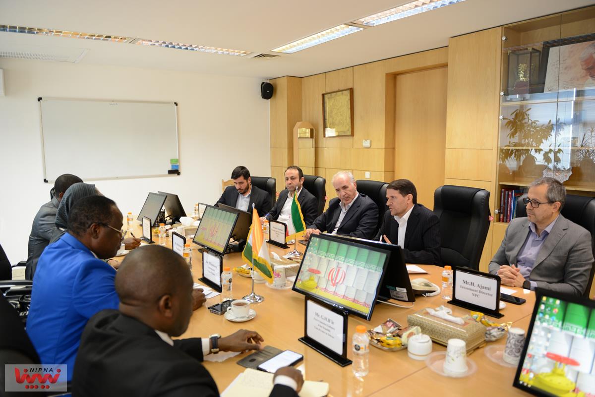 دیدار معاون وزیر نفت و مدیرعامل شرکت ملی صنایع پتروشیمی با سفیر ساحل عاج 7