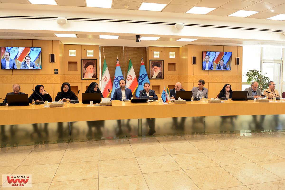 جلسه بررسی راهبردهای شرکت ملی صنایع پتروشیمی 33