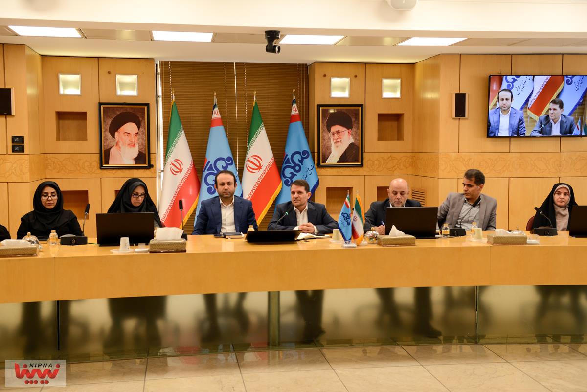 جلسه بررسی راهبردهای شرکت ملی صنایع پتروشیمی 32