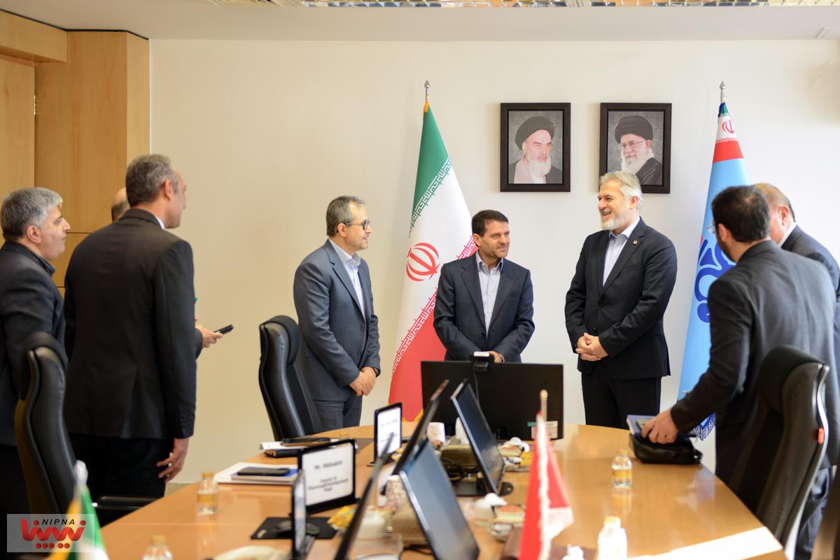 دیدار مدیرعامل شرکت ملی صنایع پتروشیمی با هیات اقتصادی و نماینده مجلس ترکیه 1