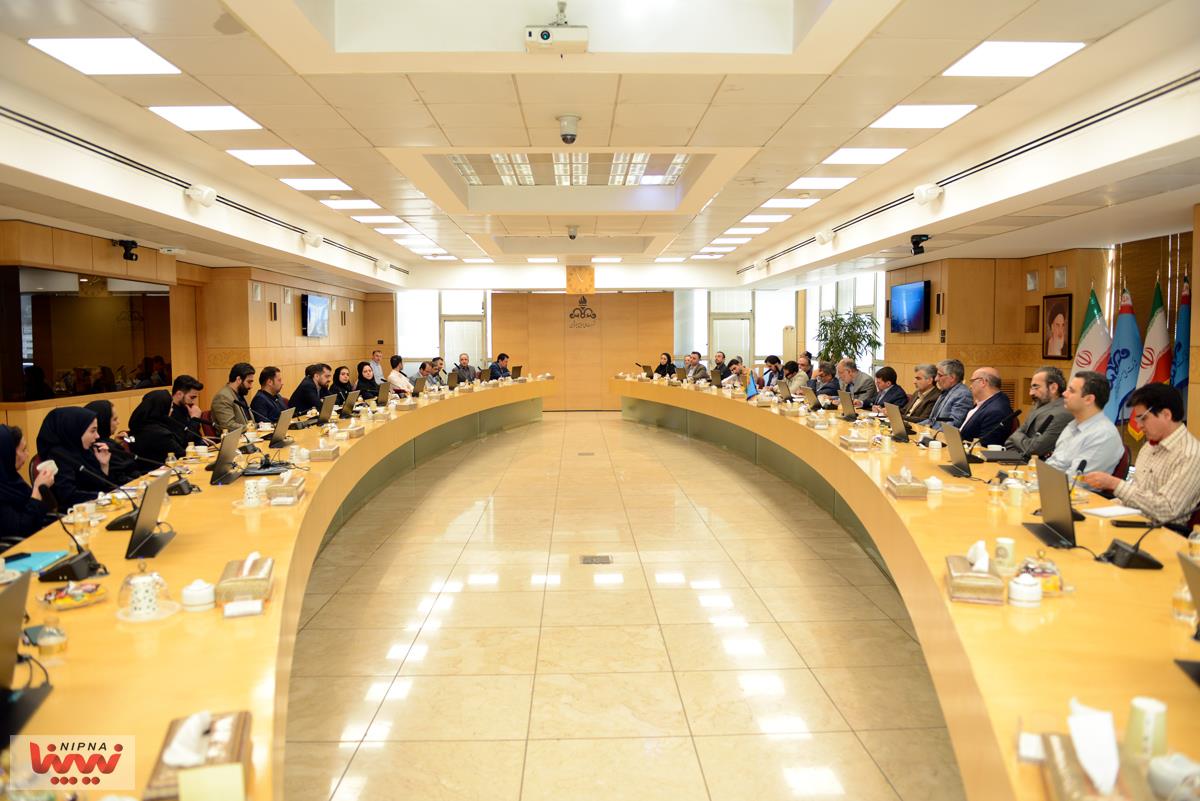 نشست مدیرعامل شرکت ملی صنایع پتروشیمی و کارکنان مدیریت طرح ها با حضور نمایندگان بازرسی کل کشور 22