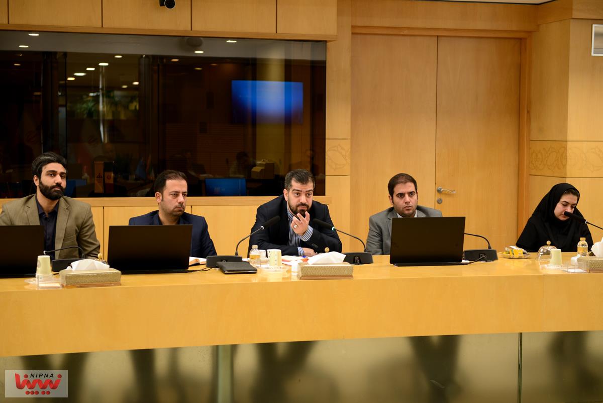 نشست مدیرعامل شرکت ملی صنایع پتروشیمی و کارکنان مدیریت طرح ها با حضور نمایندگان بازرسی کل کشور 20