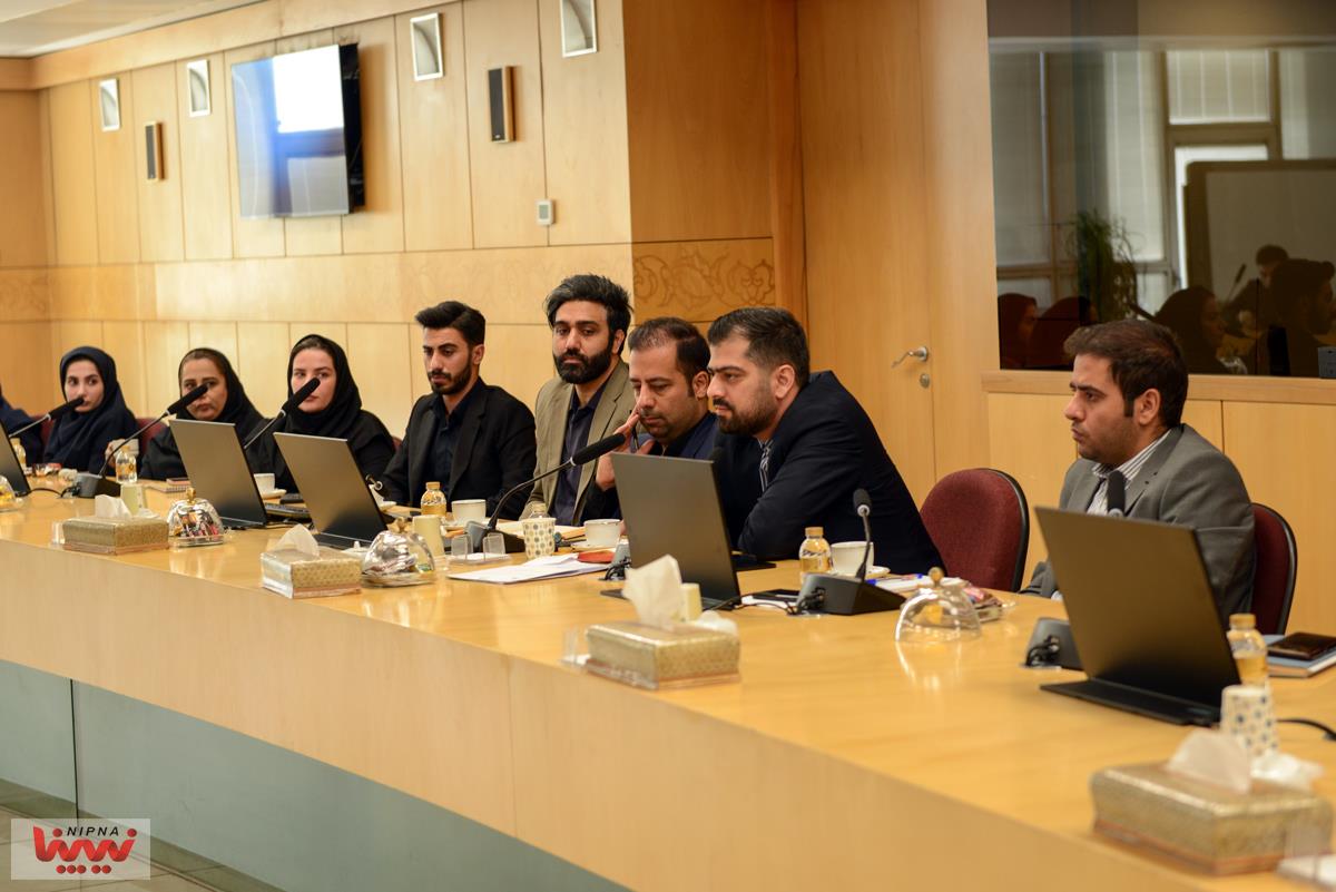 نشست مدیرعامل شرکت ملی صنایع پتروشیمی و کارکنان مدیریت طرح ها با حضور نمایندگان بازرسی کل کشور 17