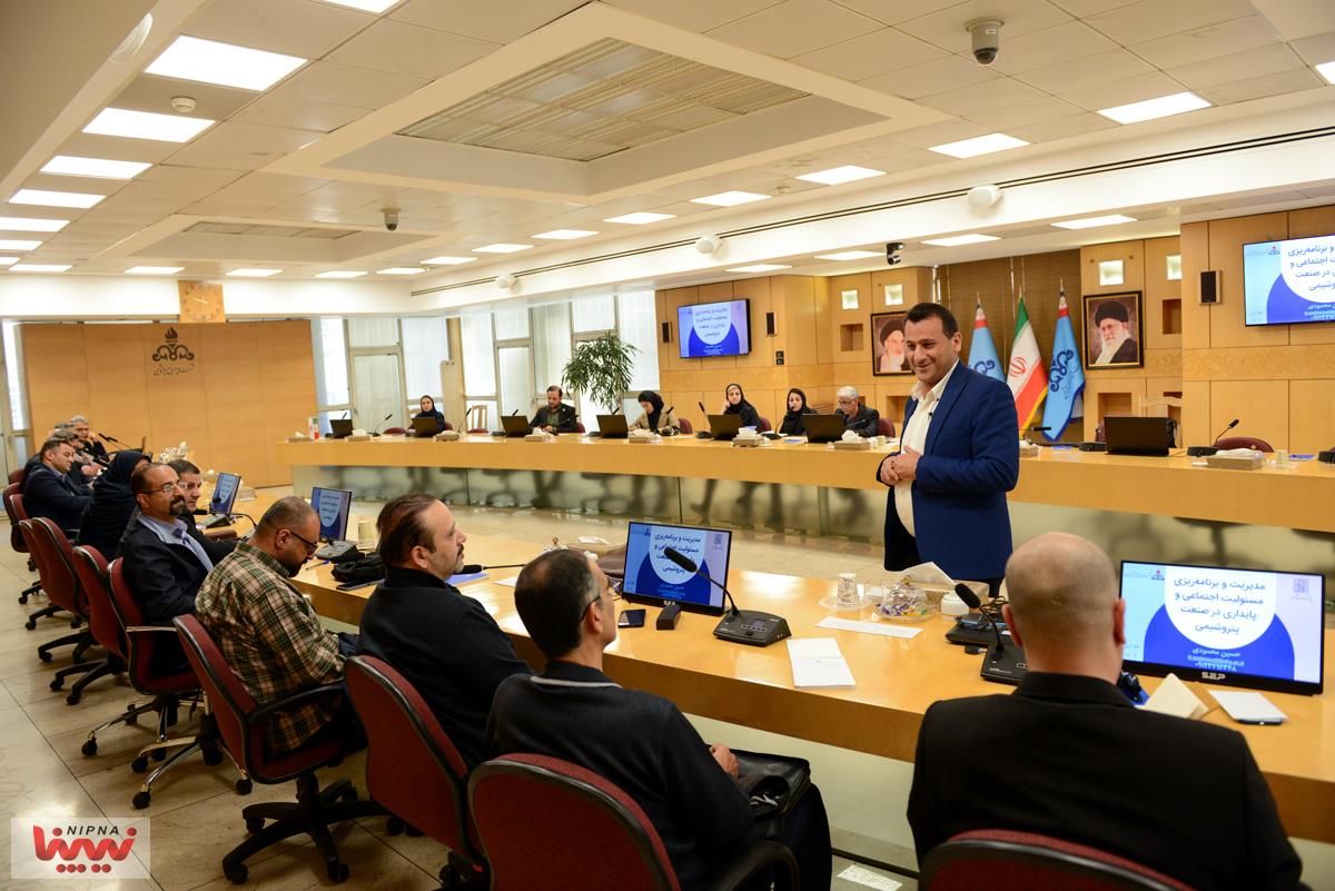 گزارش تصویری برگزاری کارگاه آموزشی مدیریت و برنامه ریزی مسئولیت اجتماعی در صنعت پتروشیمی 22