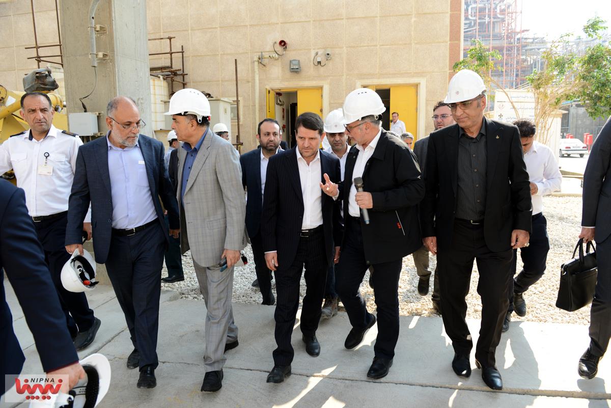 گزارش تصویری بازدید معاون وزیر نفت و مدیرعامل شرکت ملی صنایع پتروشیمی از پتروشیمی بوشهر و امضای تفاهم نامه بین شرکت پژوهش و فناوری و پتروشیمی بوشهر 16