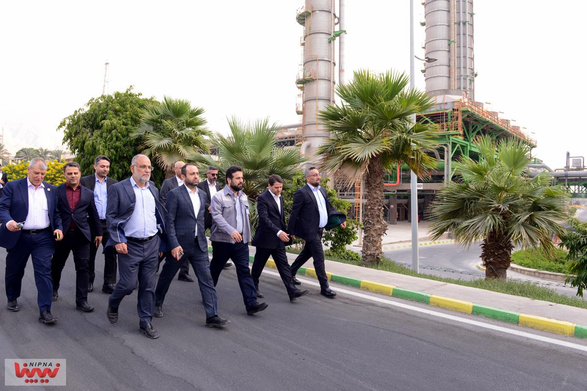 گزارش تصویری بازدید معاون وزیر نفت و مدیرعامل شرکت ملی صنایع پتروشیمی از پتروشیمی زاگرس و امضای تفاهم نامه بین پتروشیمی زاگرس و پتروشیمی مبین انرژی خلیج فارس 10