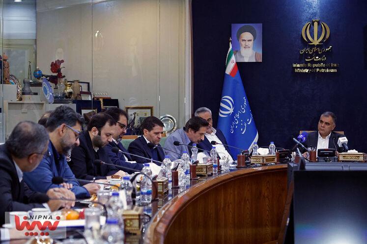 نشست هم اندیشی وزیر نفت با فعالان پتروشیمی