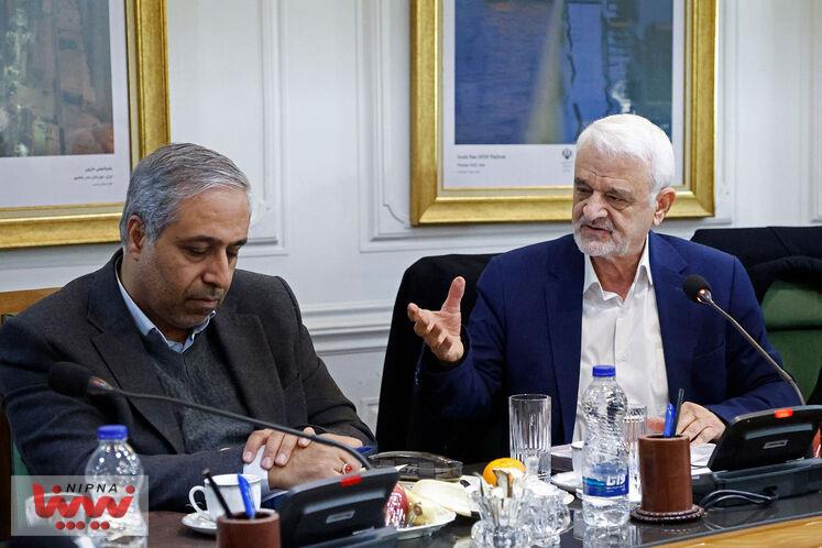 نشست هم اندیشی وزیر نفت با فعالان پتروشیمی 9