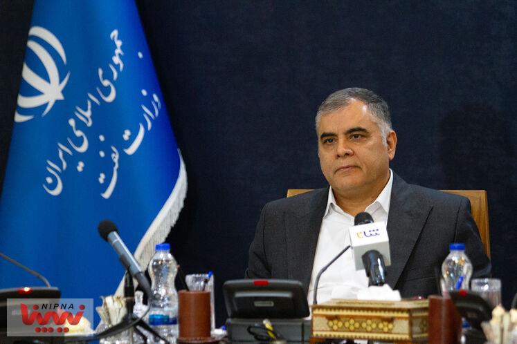 نشست هم اندیشی وزیر نفت با فعالان پتروشیمی 7