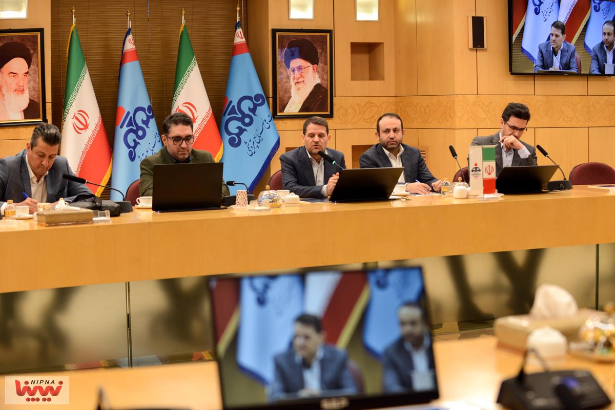 نشست بررسی نحوه حضور صنعت پتروشیمی در بیست و نهمین دوره نمایشگاه روپلاستیکا در روسیه 26