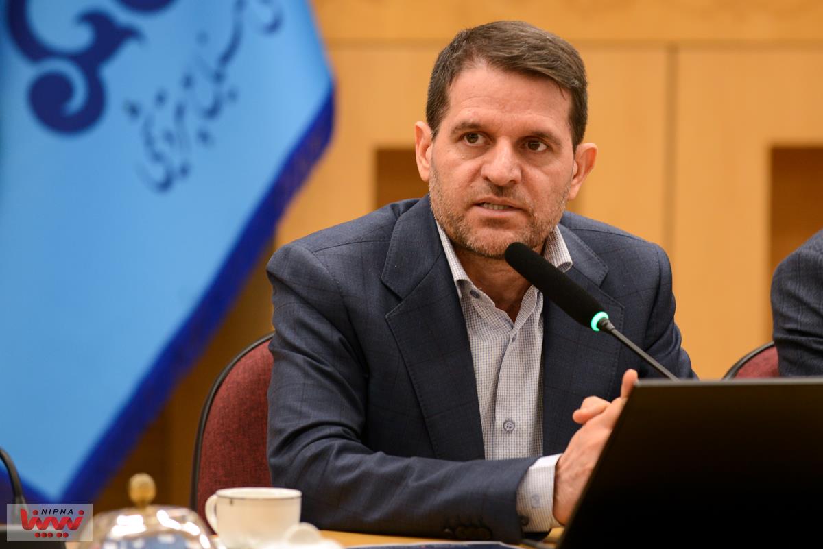 نشست بررسی نحوه حضور صنعت پتروشیمی در بیست و نهمین دوره نمایشگاه روپلاستیکا در روسیه 23