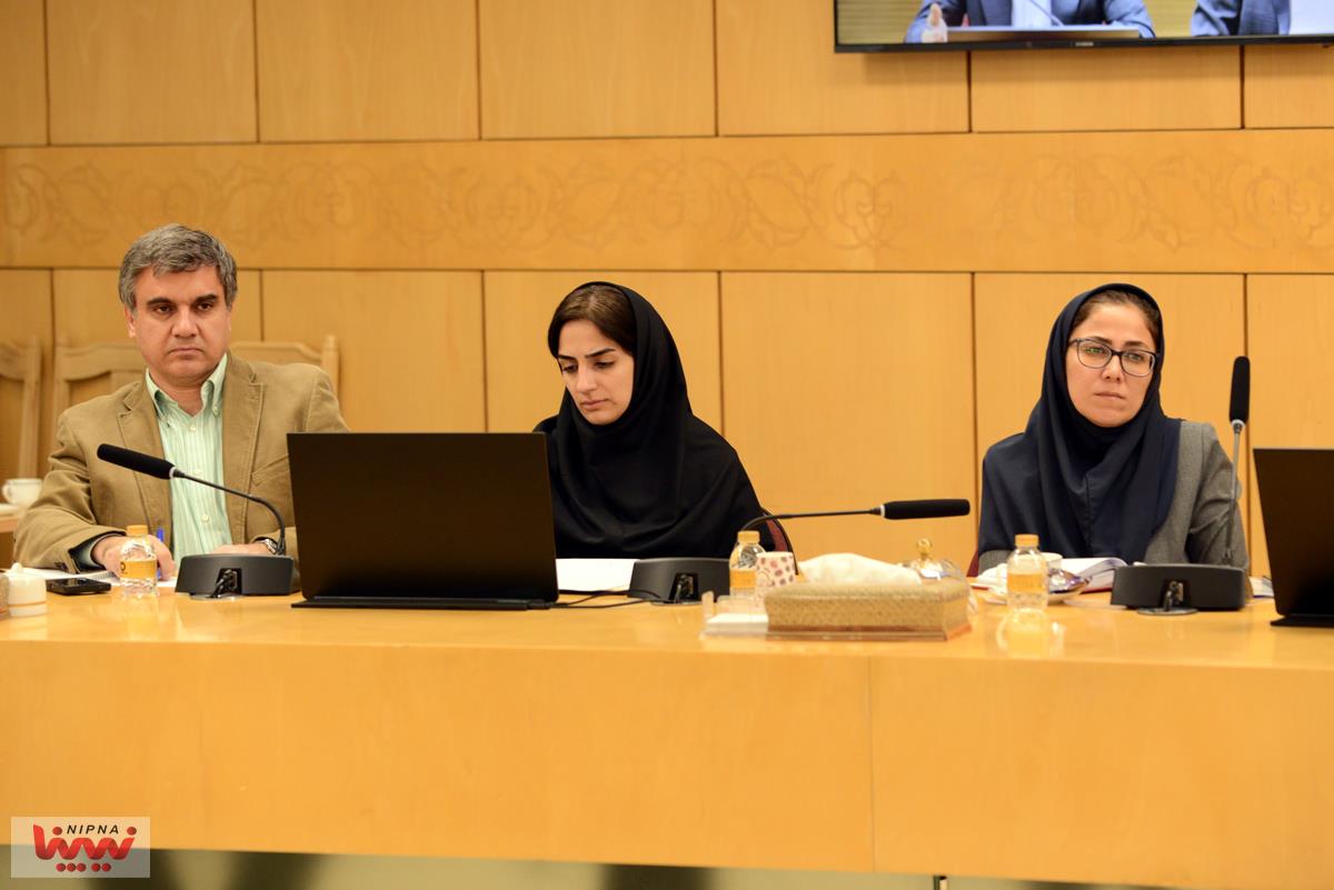 نشست بررسی نحوه حضور صنعت پتروشیمی در بیست و نهمین دوره نمایشگاه روپلاستیکا در روسیه 13