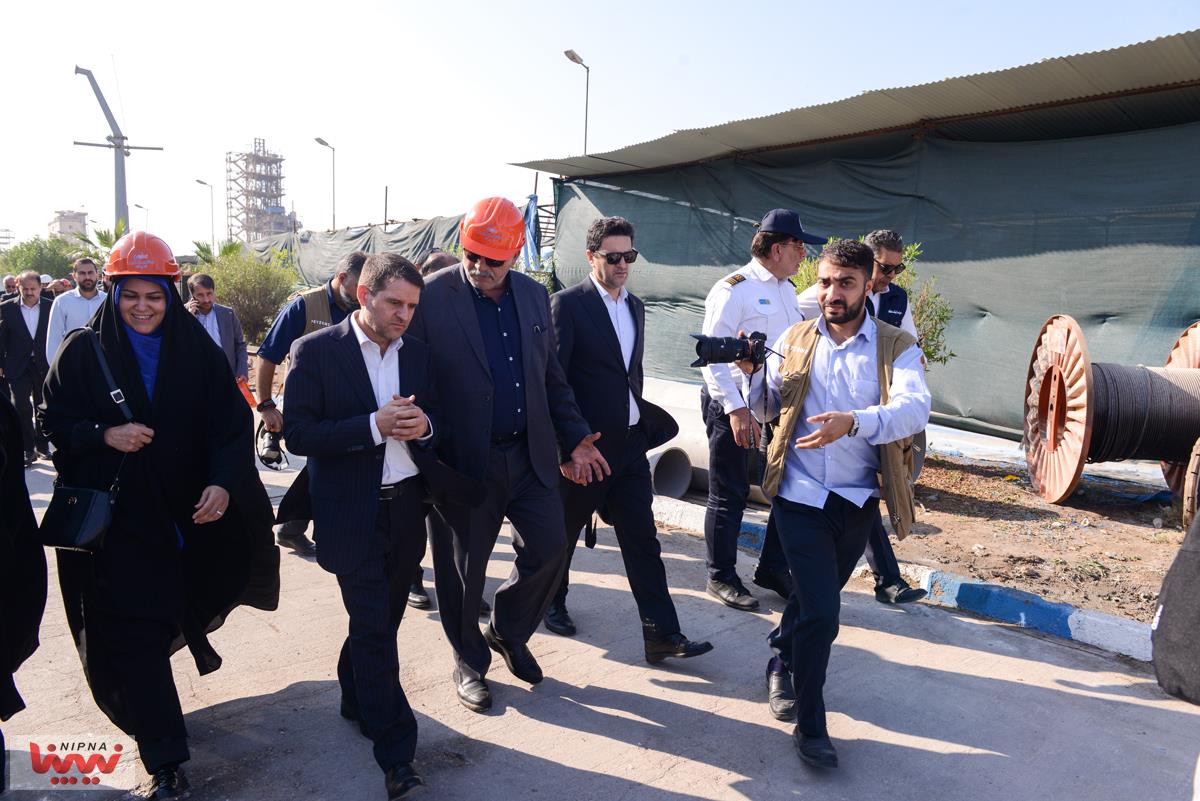 بازدید معاون وزیر نفت و مدیرعامل شرکت ملی صنایع پتروشیمی از پتروشیمی نخل آسماری 8