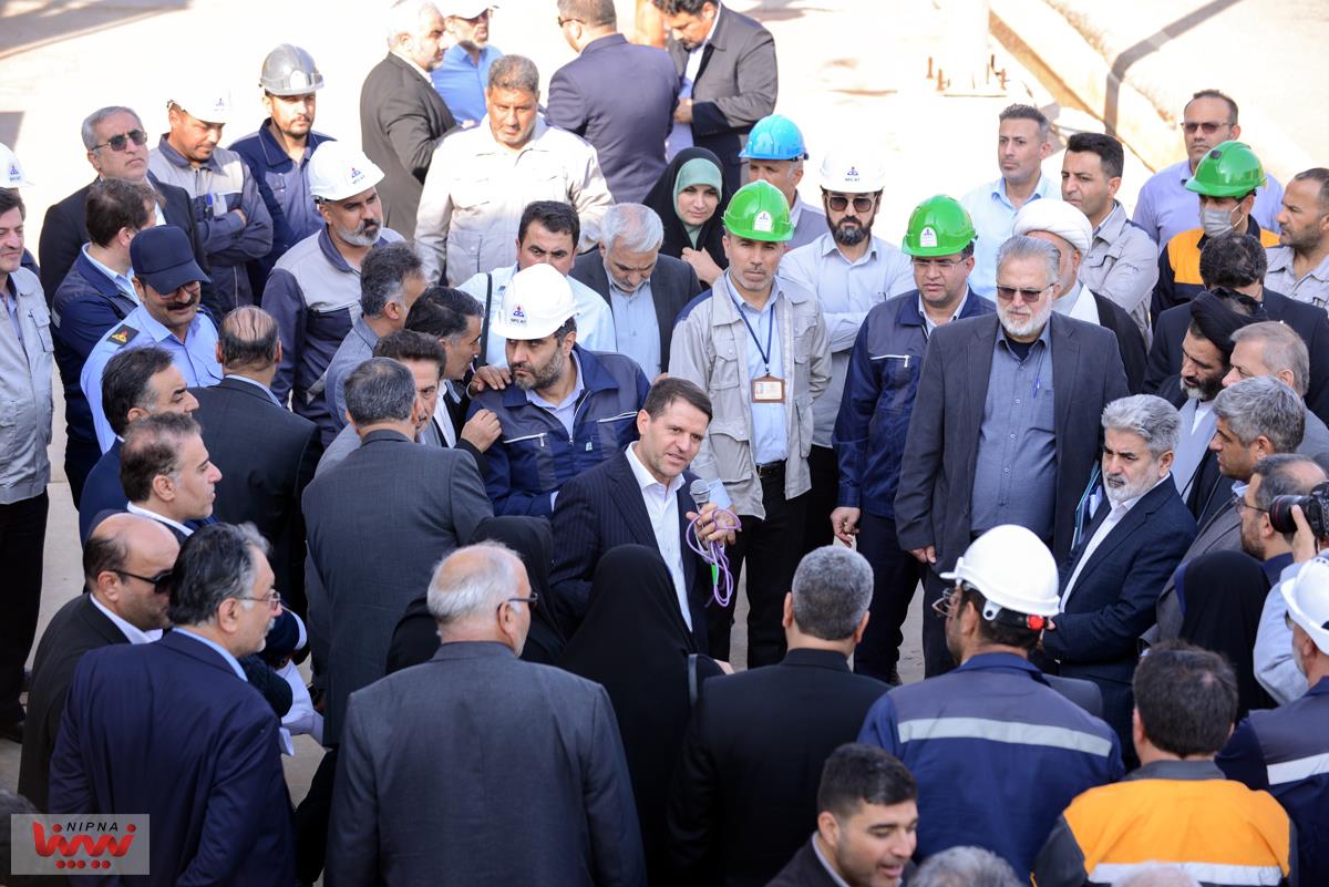 بازدید معاون وزیر نفت و مدیرعامل شرکت ملی صنایع پتروشیمی از شرکت پژوهش و فناوری ماهشهر 17