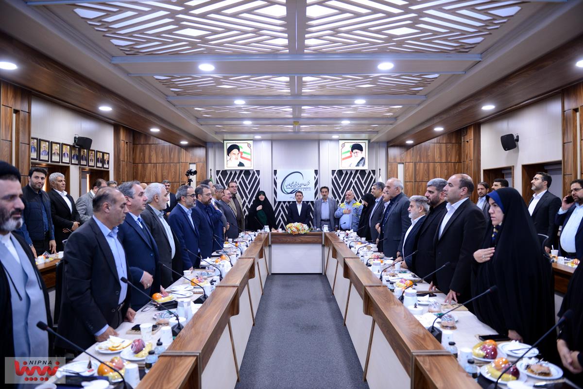 گزارش تصویری بازدید معاون وزیر نفت و مدیرعامل شرکت ملی صنایع پتروشیمی از پتروشیمی اروند 18