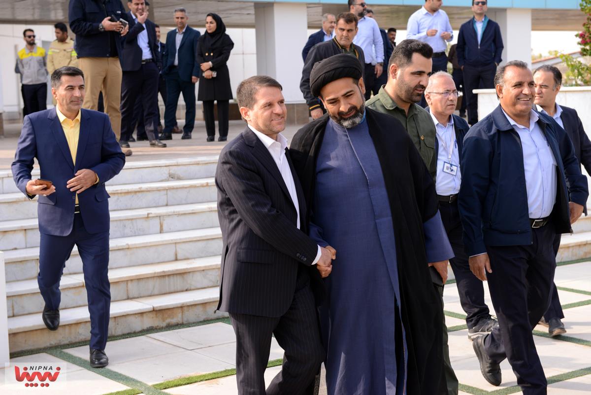 گزارش تصویری بازدید معاون وزیر نفت و مدیرعامل شرکت ملی صنایع پتروشیمی از بیدبلند خلیج فارس 47