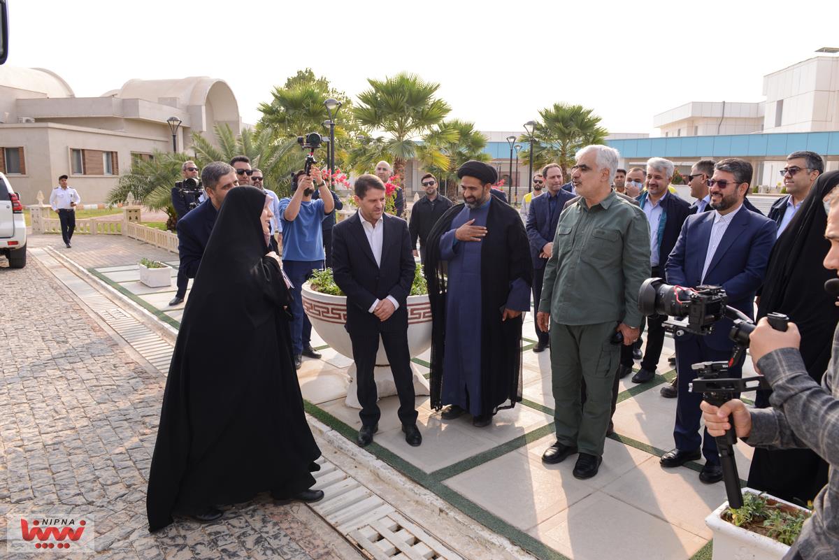 گزارش تصویری بازدید معاون وزیر نفت و مدیرعامل شرکت ملی صنایع پتروشیمی از بیدبلند خلیج فارس 44