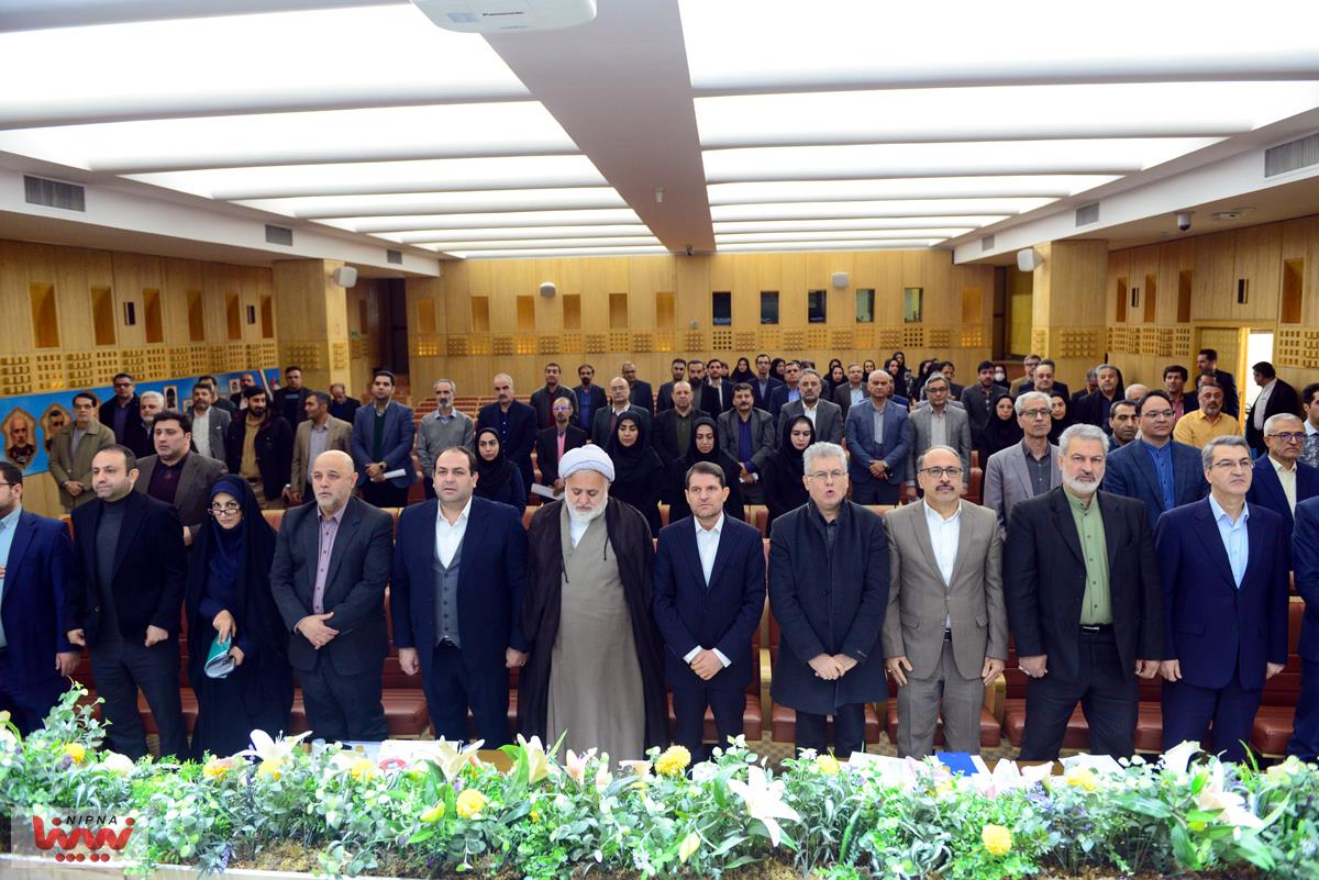 ملاقات عمومی و جلسه پرسش و پاسخ معاون وزیر نفت و مدیرعامل شرکت ملی صنایع پتروشیمی و مدیران  شرکت با کارکنان 40