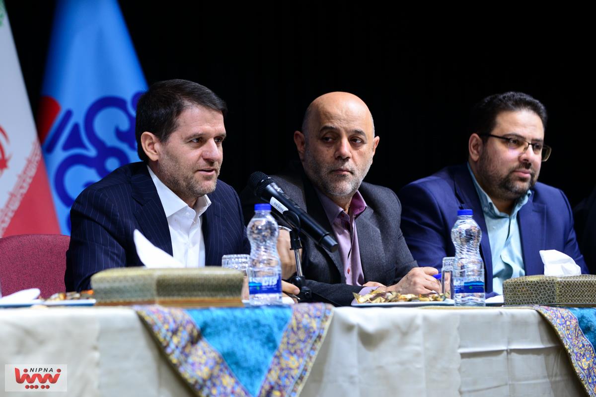 ملاقات عمومی و جلسه پرسش و پاسخ معاون وزیر نفت و مدیرعامل شرکت ملی صنایع پتروشیمی و مدیران  شرکت با کارکنان 20