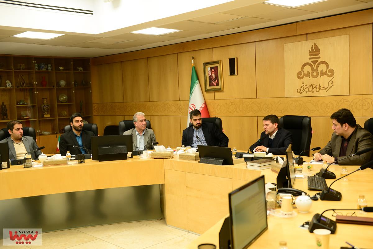 نشست هم اندیشی امور حقوقی شرکت ملی صنایع پتروشیمی با بازرسی کل کشور 11