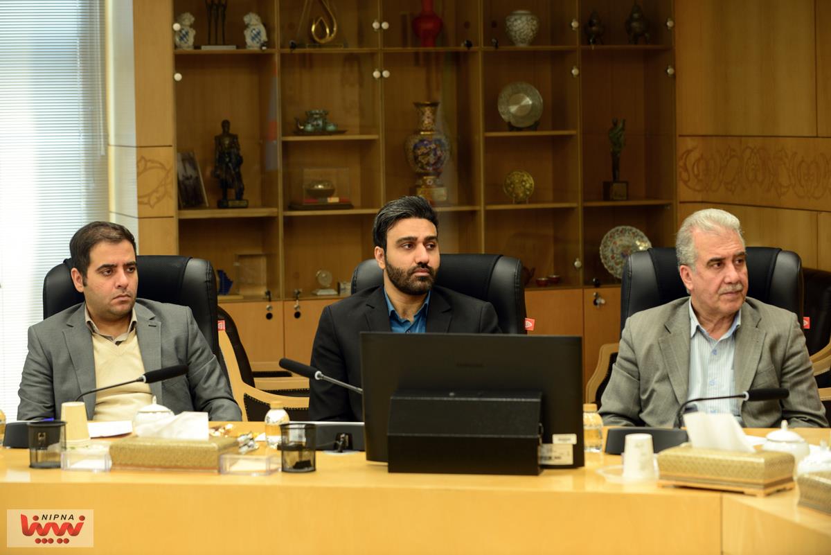 نشست هم اندیشی امور حقوقی شرکت ملی صنایع پتروشیمی با بازرسی کل کشور 8