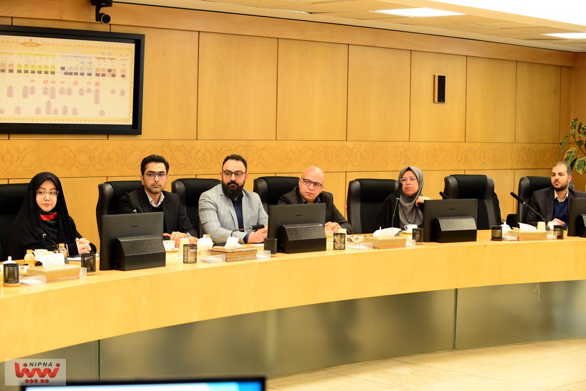 نشست هم اندیشی امور حقوقی شرکت ملی صنایع پتروشیمی با بازرسی کل کشور 7