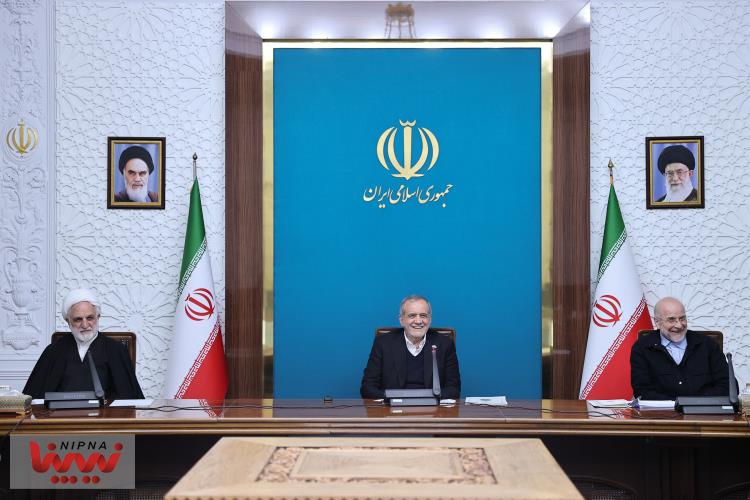 تصویب حکمیت شرکت ملی صنایع پتروشیمی در تعیین قیمت خدمات جانبی صنعت پتروشیمی از سوی شورای عالی هماهنگی اقتصادی سران قوا 8