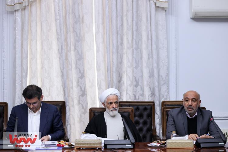 تصویب حکمیت شرکت ملی صنایع پتروشیمی در تعیین قیمت خدمات جانبی صنعت پتروشیمی از سوی شورای عالی هماهنگی اقتصادی سران قوا 6