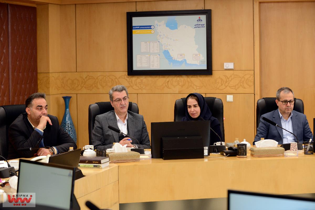 گزارش تصویری بررسی چالش های زیست محیطی طرح های توسعه ای صنعت پتروشیمی 4