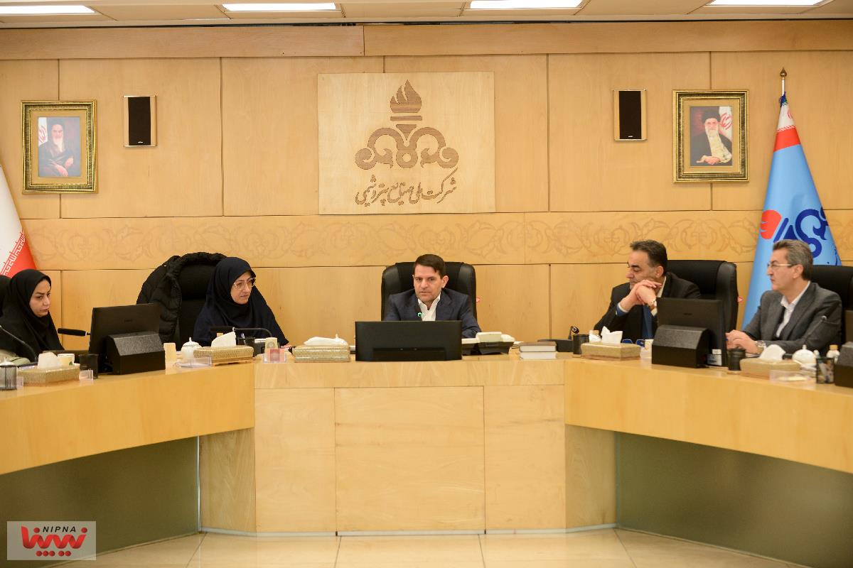 گزارش تصویری بررسی چالش های زیست محیطی طرح های توسعه ای صنعت پتروشیمی