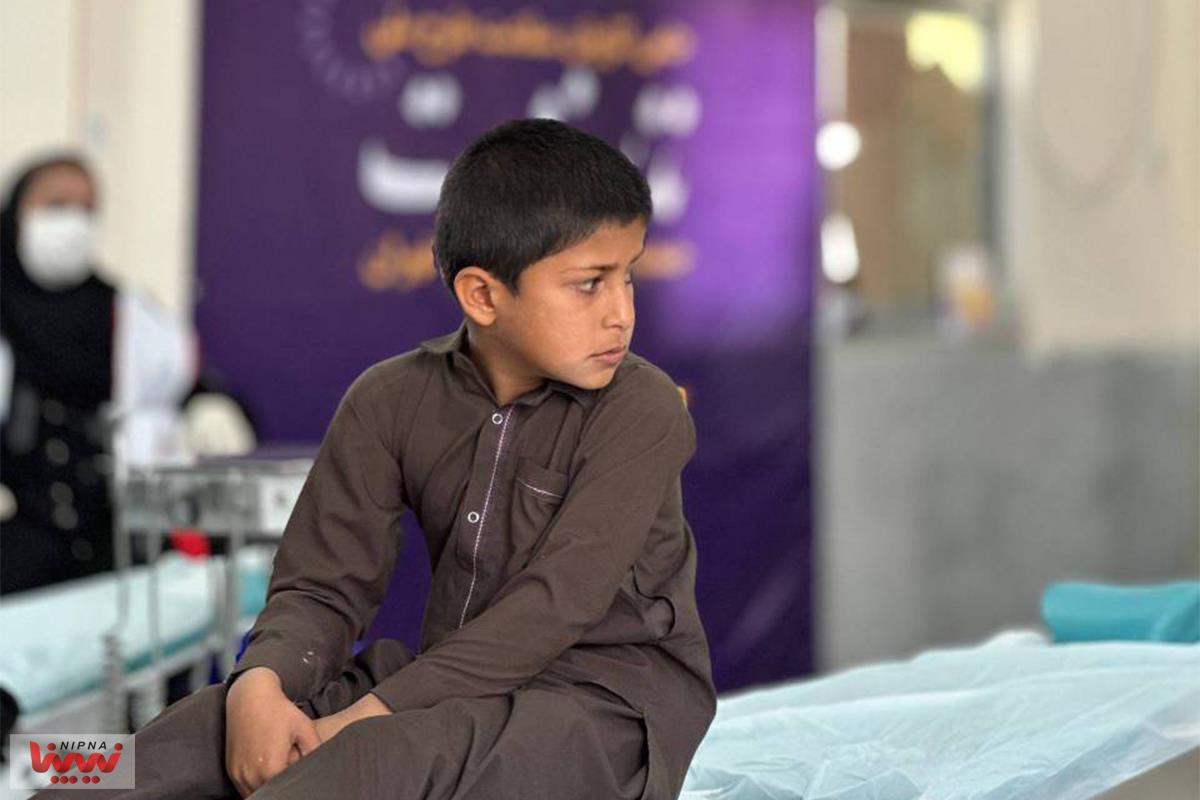 اردوی جهادی خدمات درمانی و توزیع بسته های بهداشتی در جنوب استان سیستان و بلوچستان 11