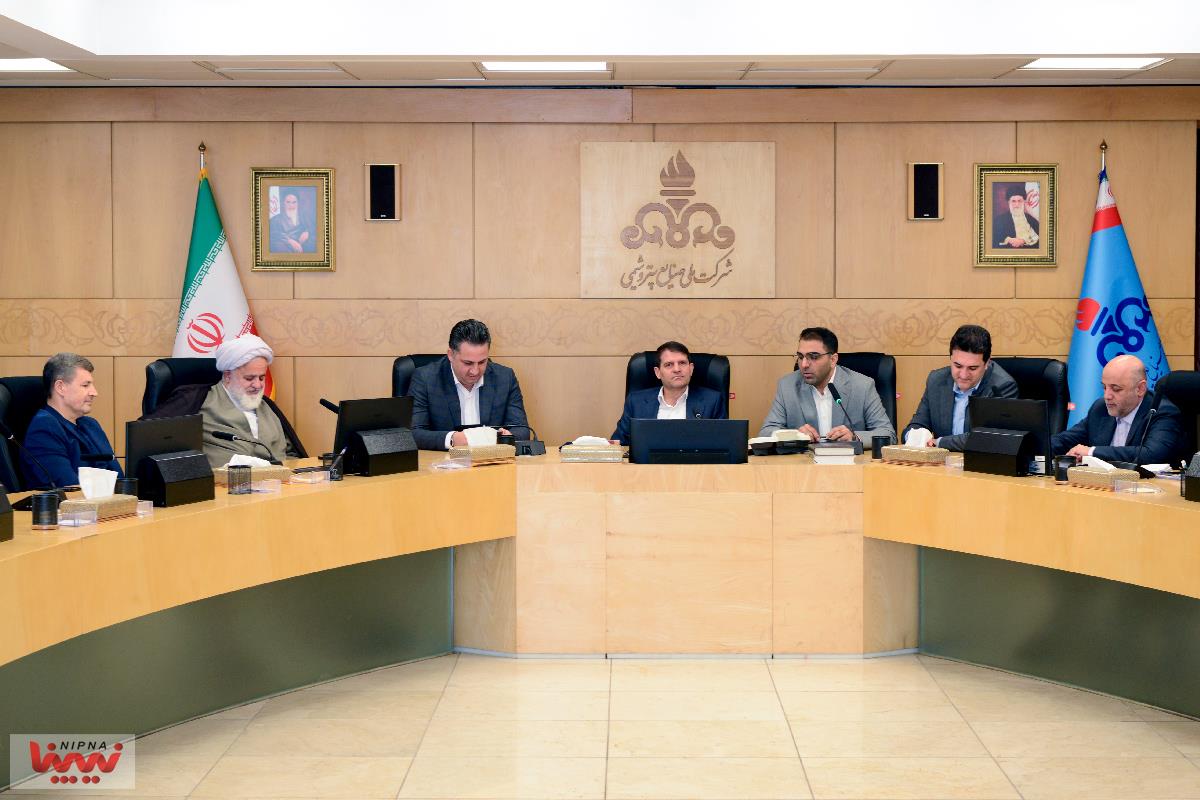 آیین تکریم و معارفه سرپرست روابط عمومی شرکت ملی صنایع پتروشیمی 12