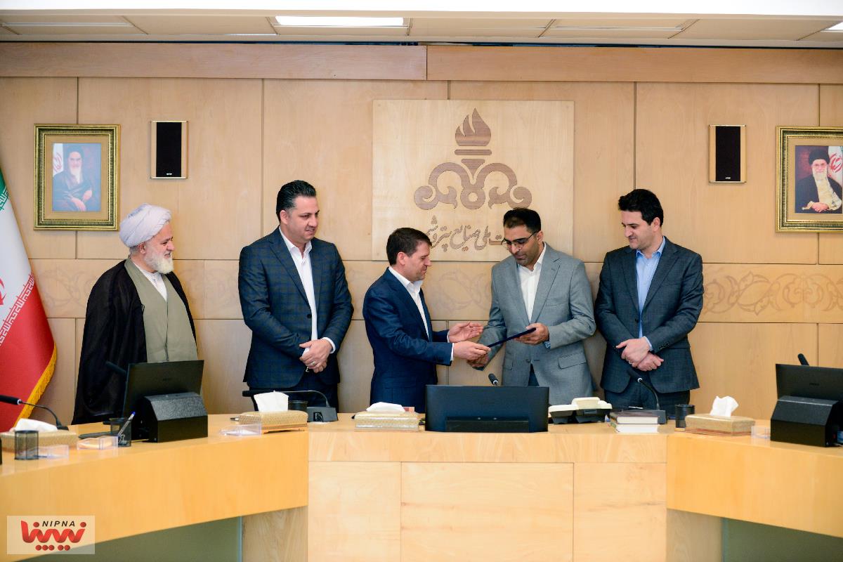 آیین تکریم و معارفه سرپرست روابط عمومی شرکت ملی صنایع پتروشیمی 9