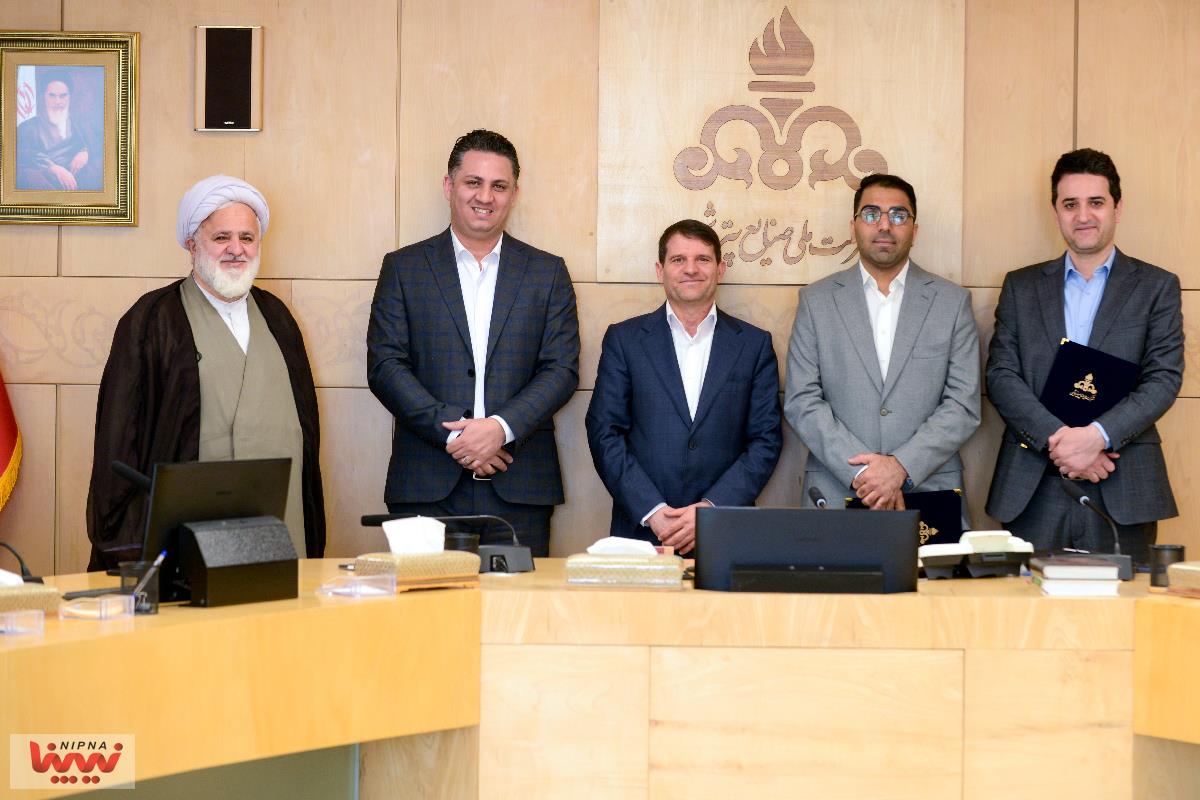 آیین تکریم و معارفه سرپرست روابط عمومی شرکت ملی صنایع پتروشیمی 7