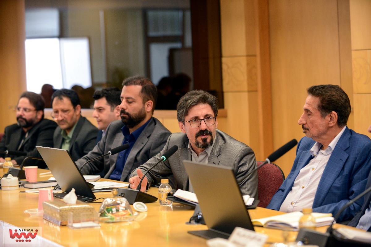 نشست معاون وزیر نفت با انجمن ها و تشکل های صنایع پایین دستی 19