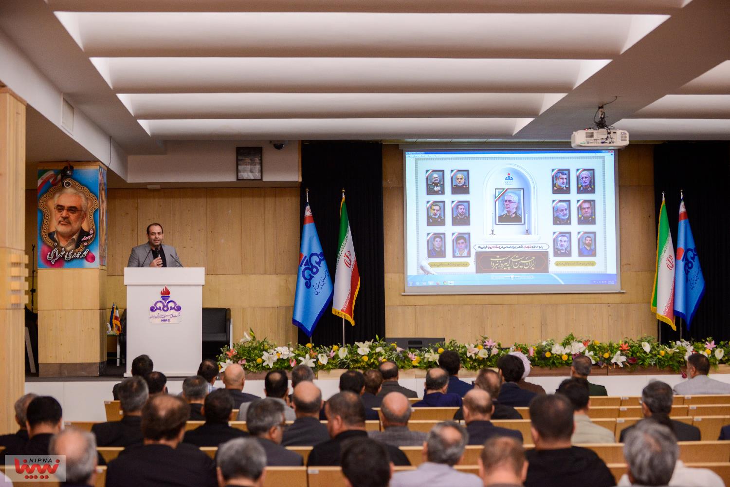 آیین گرامیداشت شهدای جنگ تحمیلی ۱۲ روزه و پاسداشت یاد شهدای اقتدار و اتحاد ملی 13