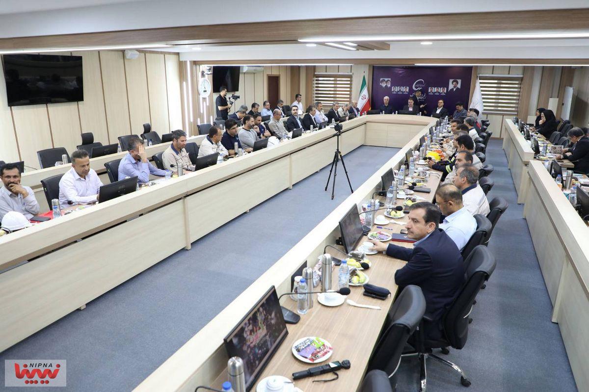 بازدید معاون وزیر نفت از شرکت فجر انرژی خلیج فارس 3