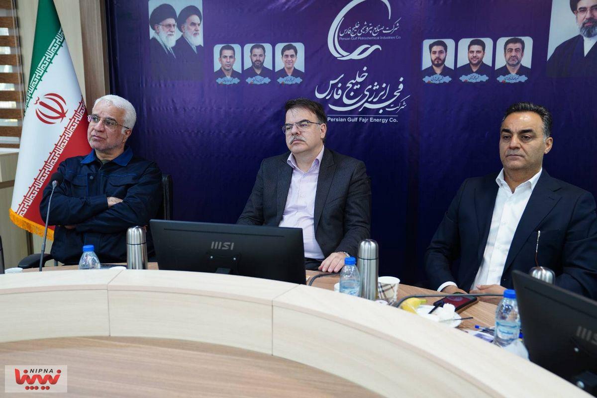بازدید معاون وزیر نفت از شرکت فجر انرژی خلیج فارس 2