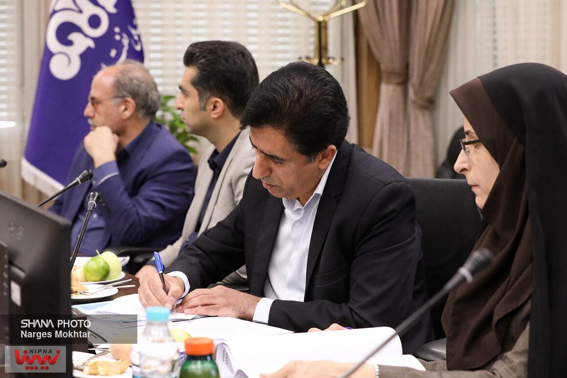 مجمع عمومی عادی شرکت ملی صنایع پتروشیمی 8